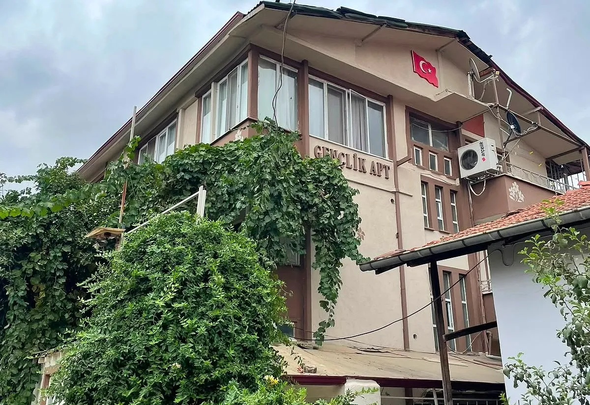 Erbaa Gençlik Pansiyonu — Erbaa, Tokat'taki binamızın dış cephesi